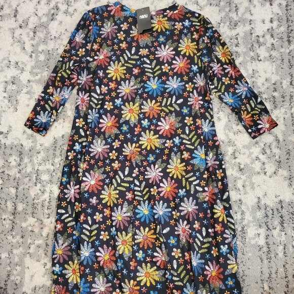 Nanu Asymmetrical Flowered Top || XL NWT - Picture 6 of 8